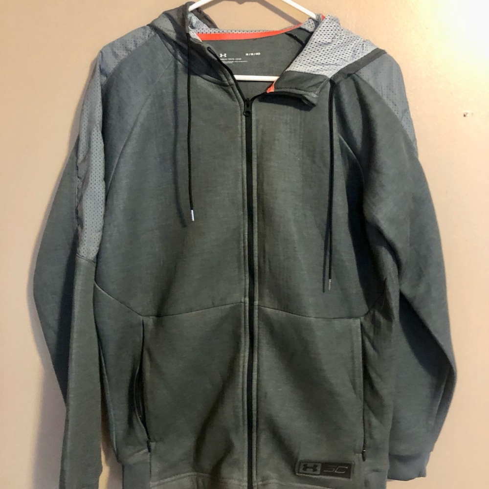 Men’s under armour zip up hoodie